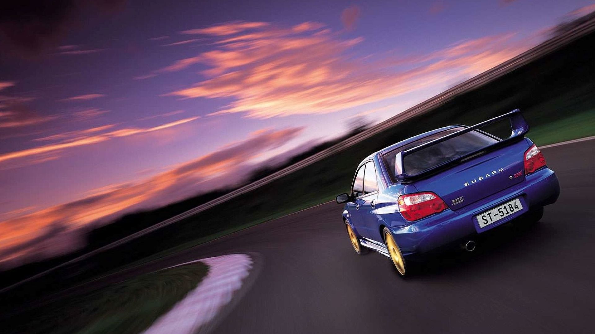 Foto traseira do Subaru Impreza WRX STi 2004