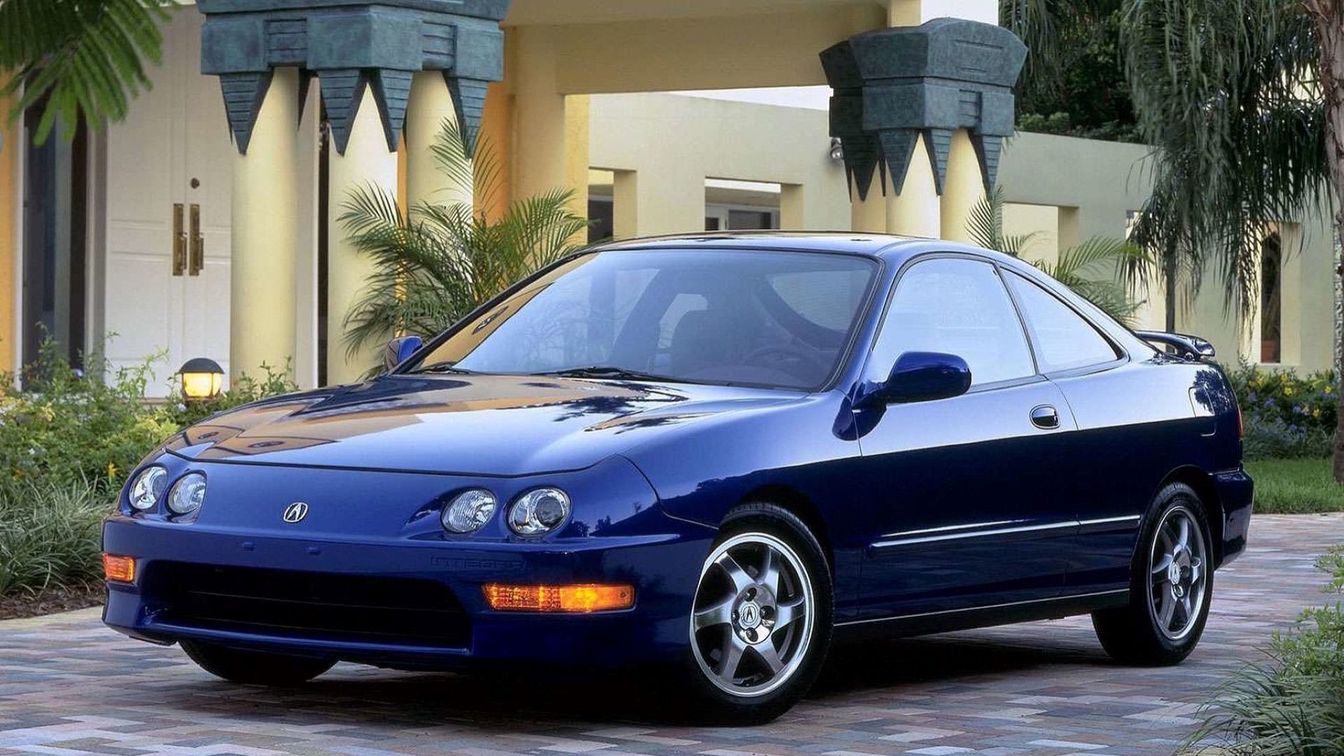 Front 3/4 shot of a 2001 Acura Integra 