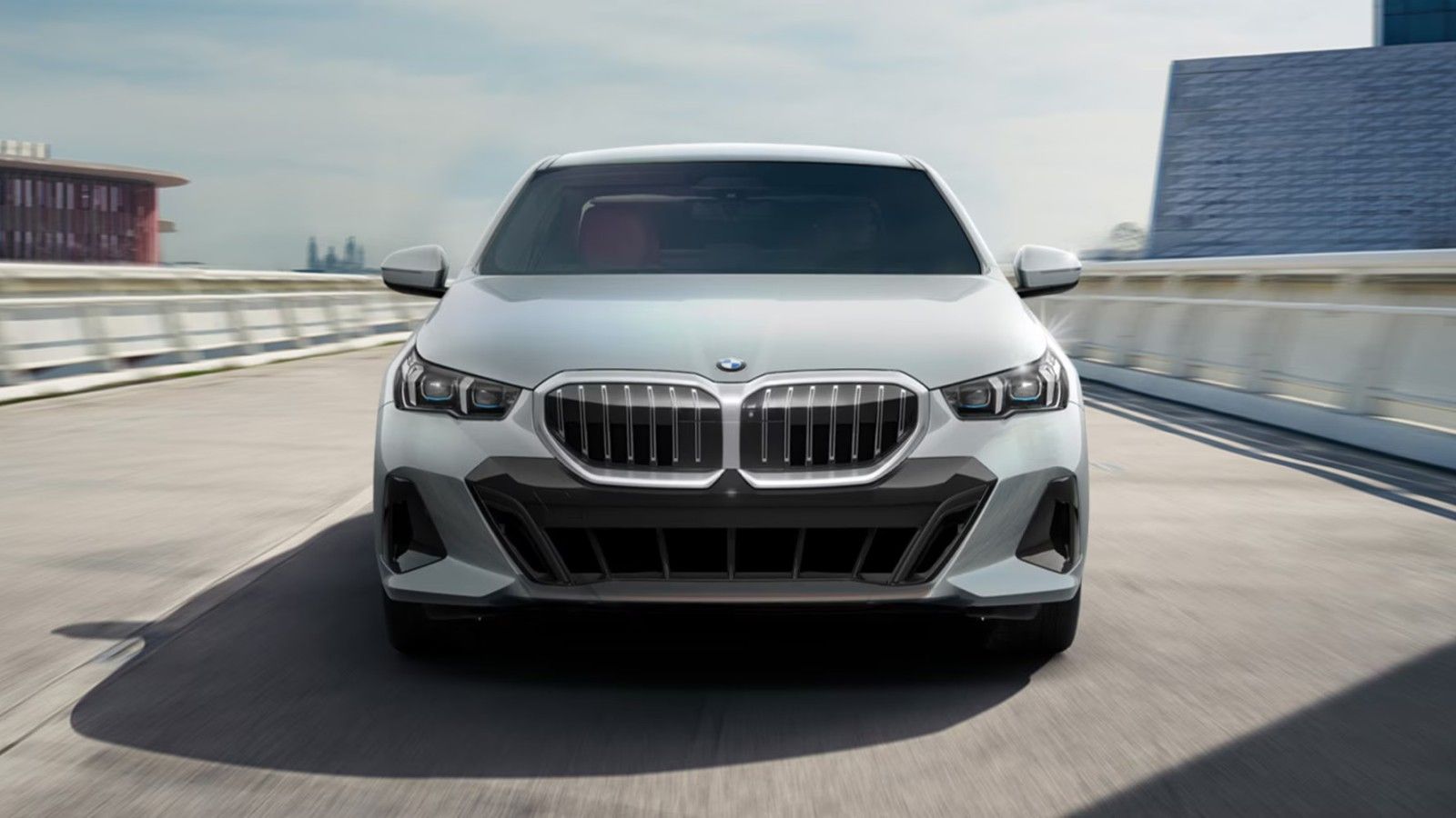 BMW 530i Sedã Prata