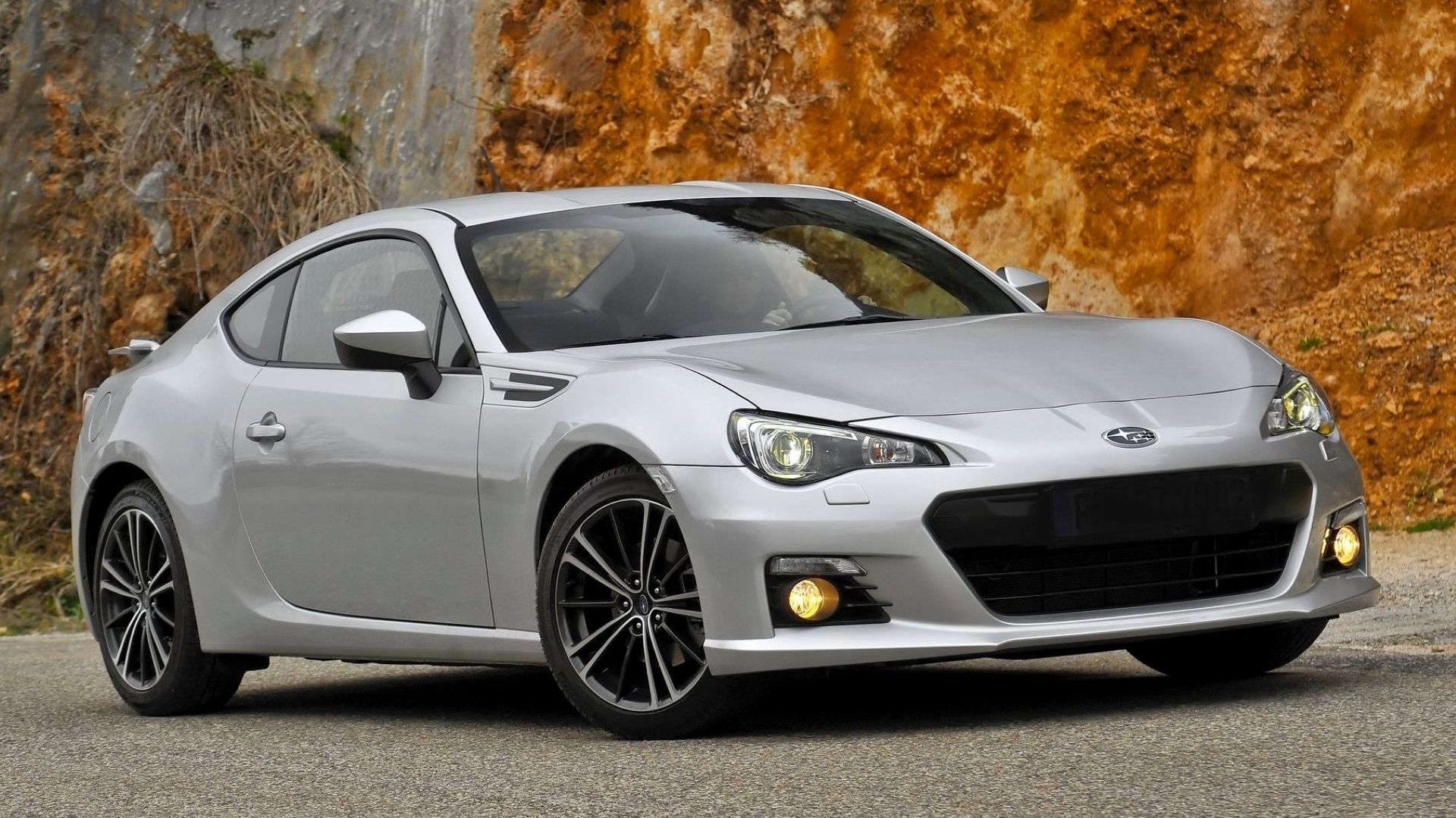 Front 3/4 shot of a parked 2013 Subaru BRZ