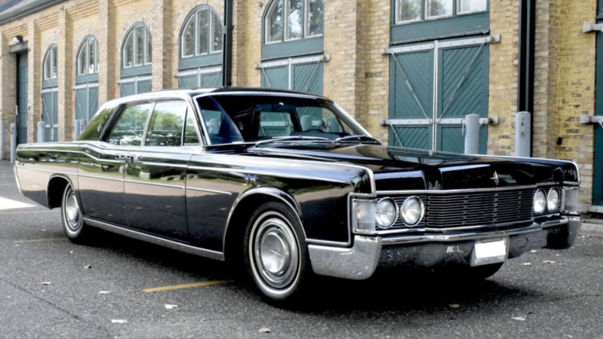 Black 1968 Lincoln Continental Mark III