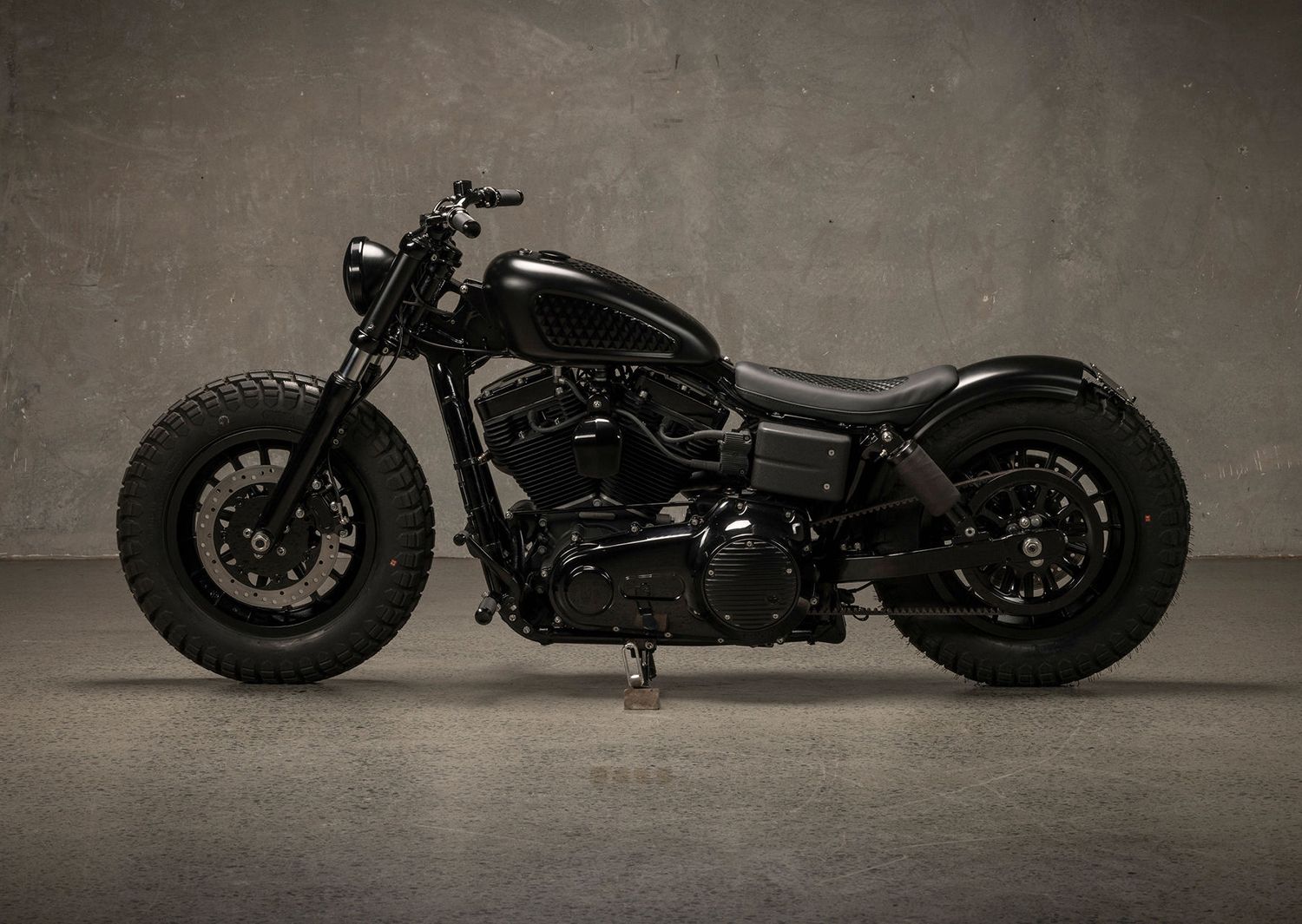 Custom Harley-Davidson Dyna PopBang Classics 2