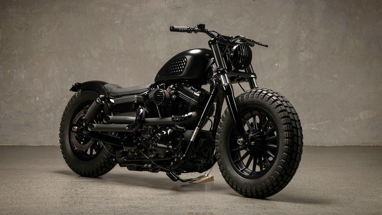 Custom Harley-Davidson Dyna PopBang Classics 5