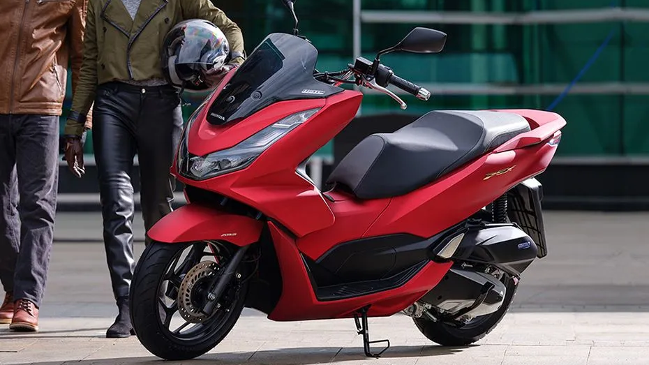 10 Things We Like About The Honda PCX 160