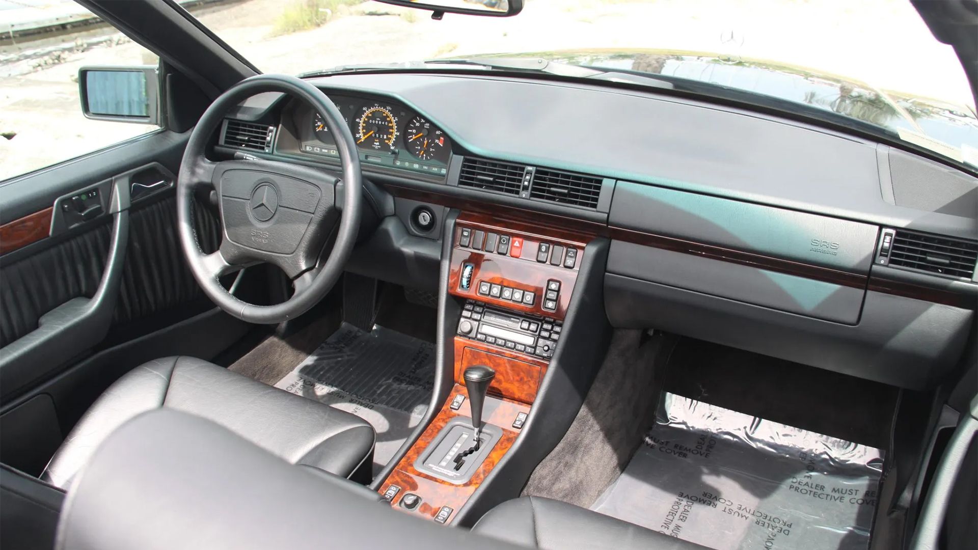 Here’s What Makes The Mercedes-Benz W124 A Legend Among Legends