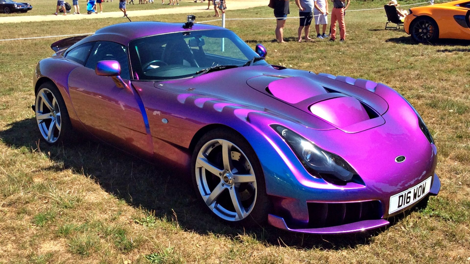 10-amazing-sports-cars-we-didn-t-get-in-america