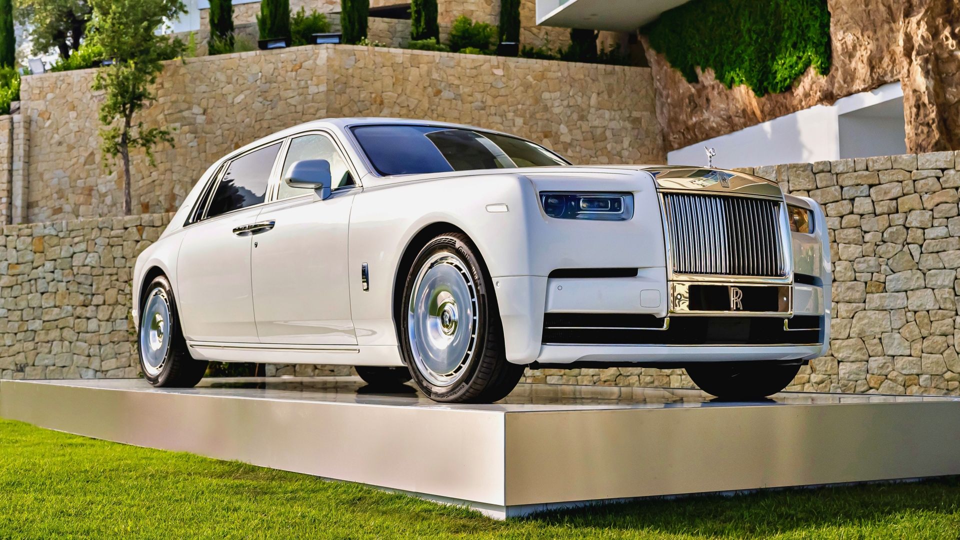 White 2023 Rolls Royce Phantom