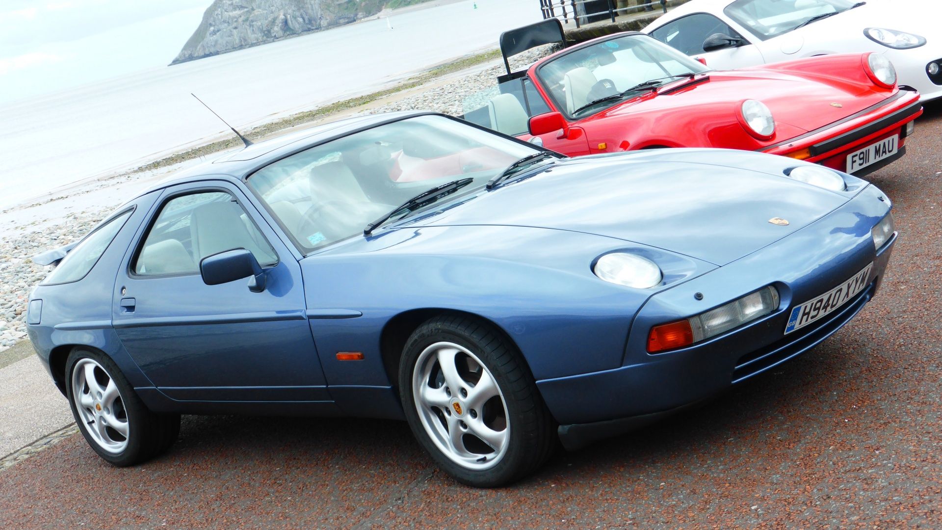 blue 1990 Porsche 928 S4 front 3/4