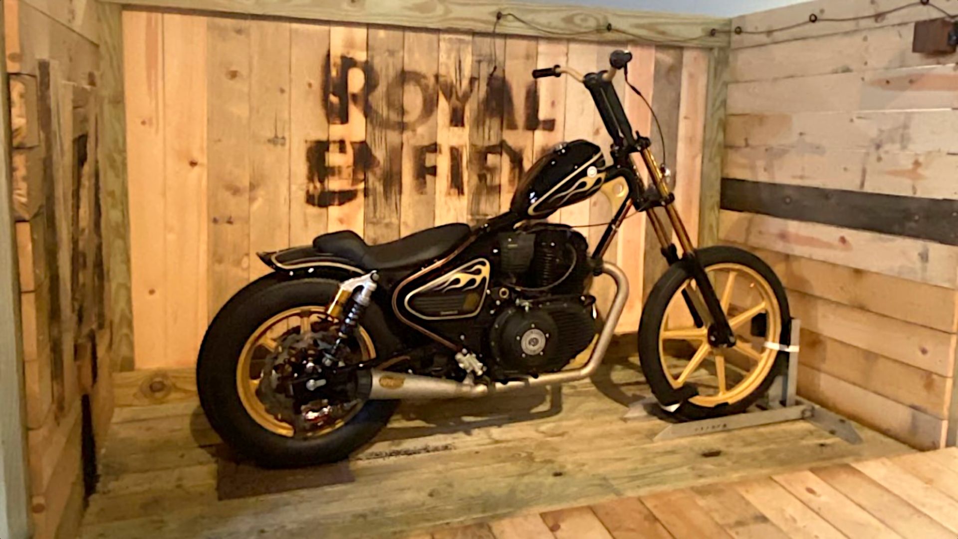 Royal Enfield Super Meteor 650 Customized By Roland Sands Is A Menacing Chopper