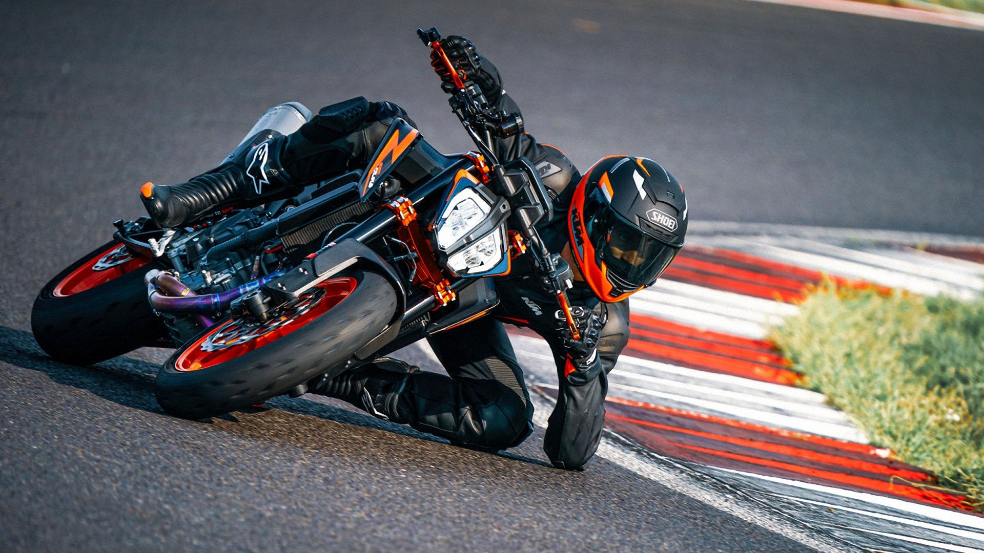 2022 KTM 890 DUKE R coming out of a curve