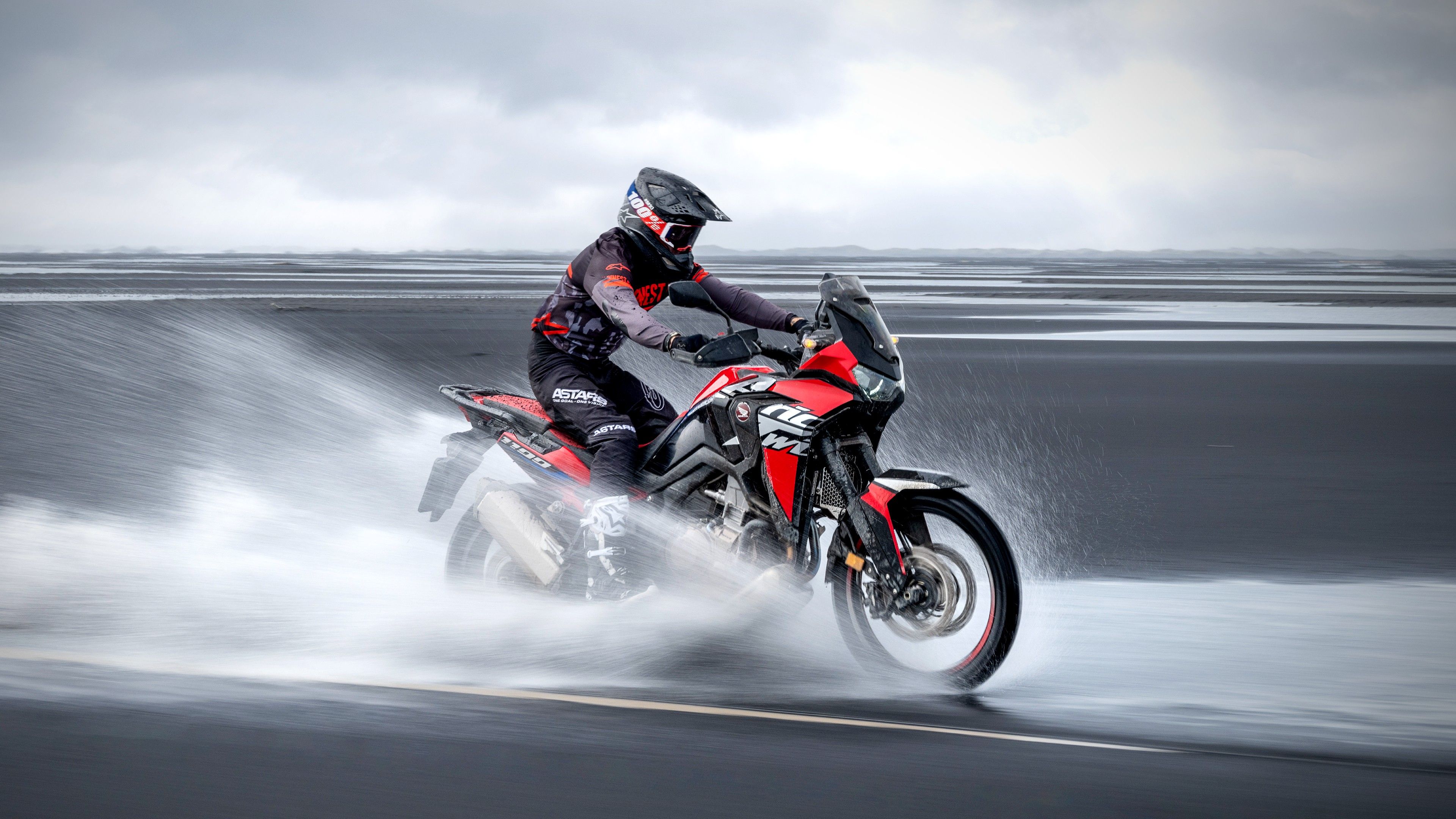 2023 Honda Africa Twin Action Water