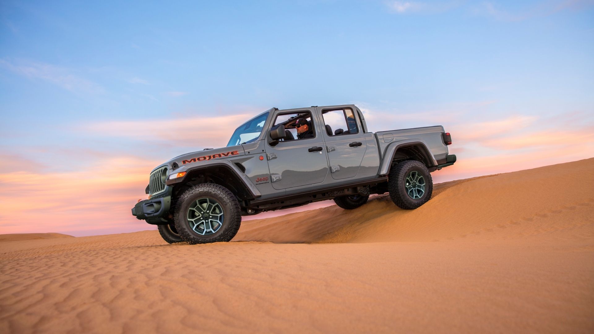 Foto de ação do Jeep Gladiator Mohave 2024