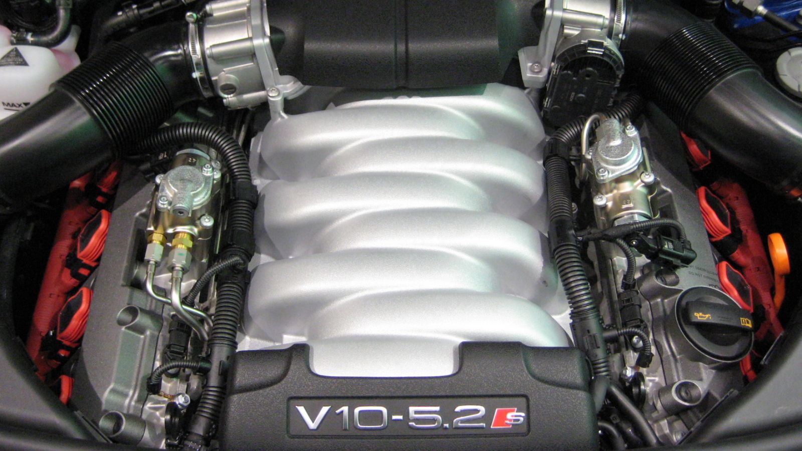 Audi_S6_Motor 