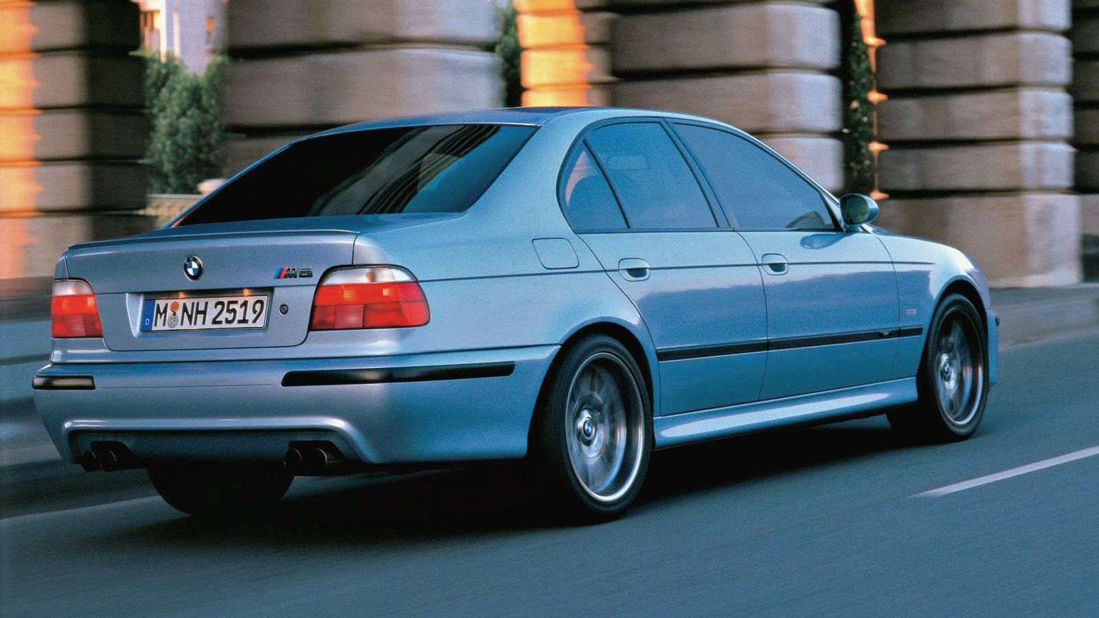 Prata 2001 BMW M5