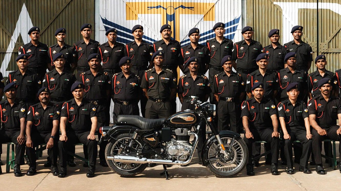 2024 Royal Enfield Bullet vs Classic 350 Key Differences