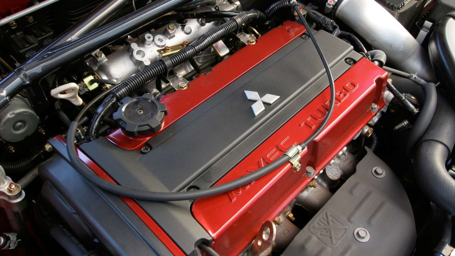 Mitsubishi-Lancer_Evolution_IX-2005-engine