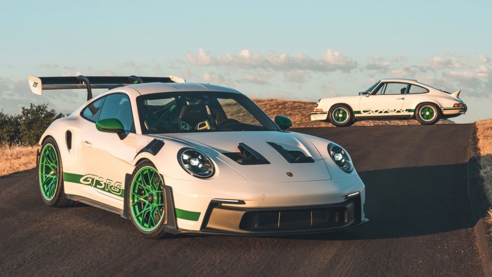 White and green Porsche 911 GT3 RS