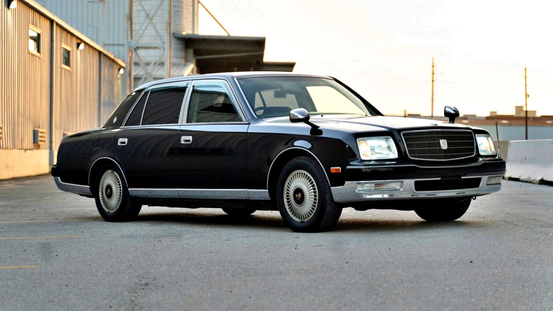 10 Things You Should Know About The Toyota Century SUV