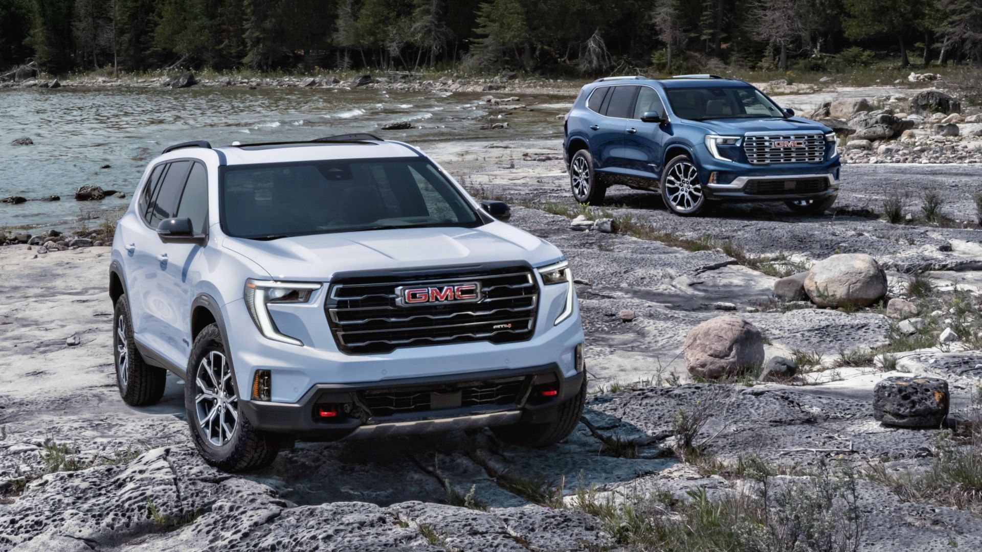 2024 GMC Acadia AT4 hot-swaps for turbo-4, comely new look