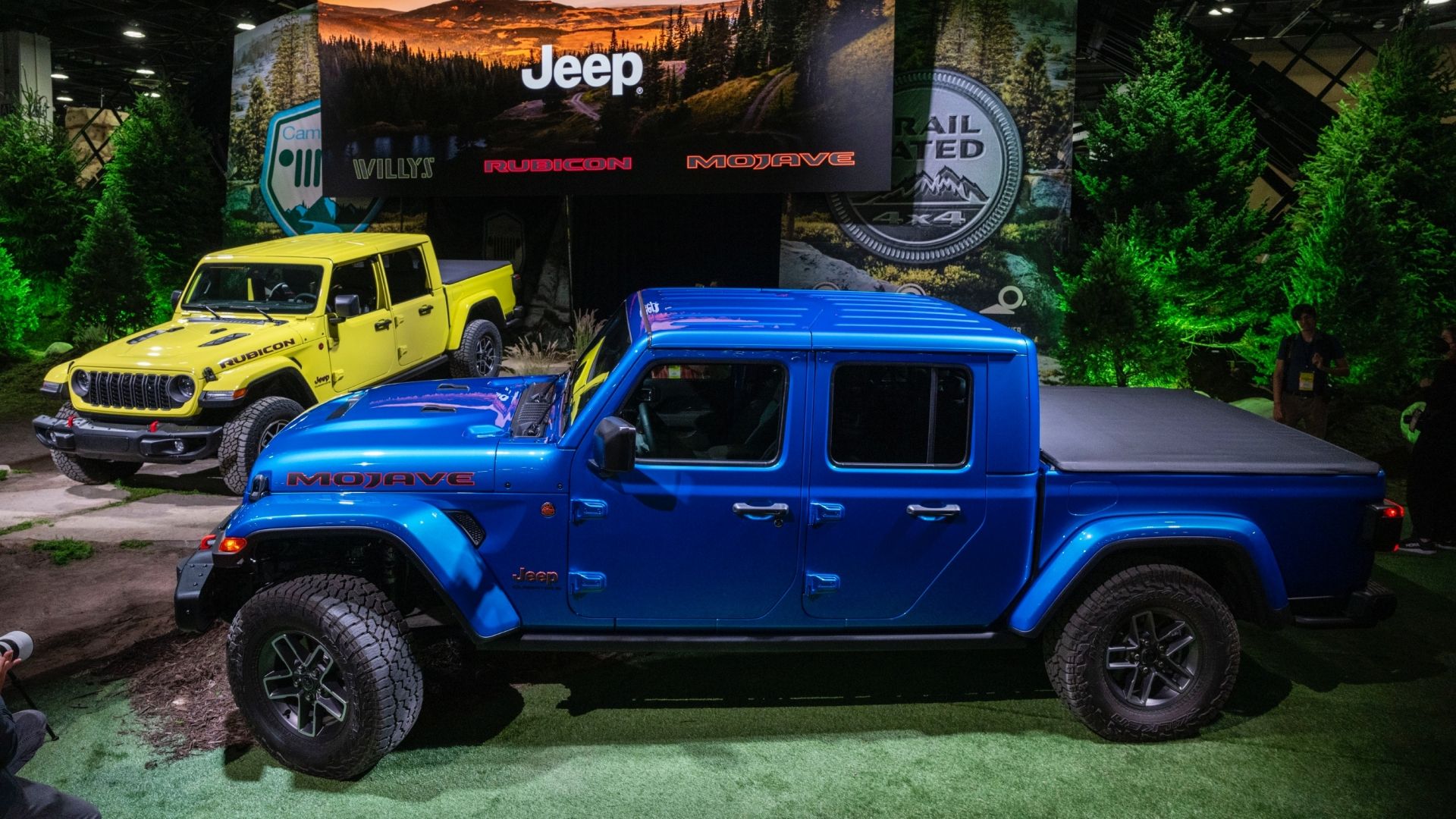 2024 Jeep Gladiator Breaks Cover With A New Face, More Standard Tech