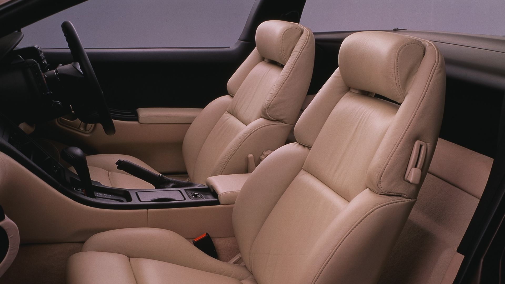 O interior do conversível Nissan 300ZX 1992