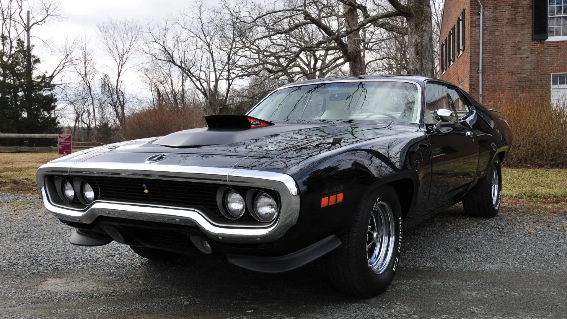 10 Unforgettable Muscle Cars From The 1960s and 1970s