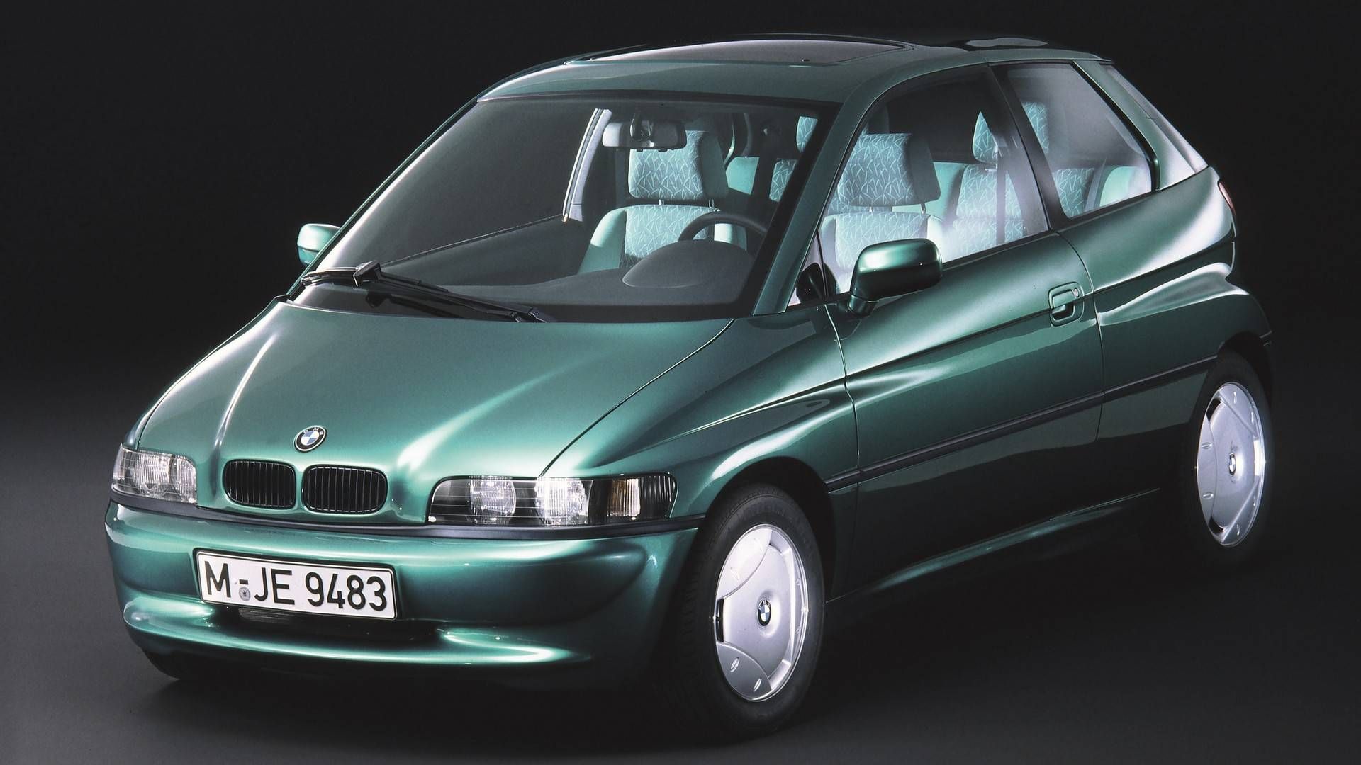 Green BMW E1