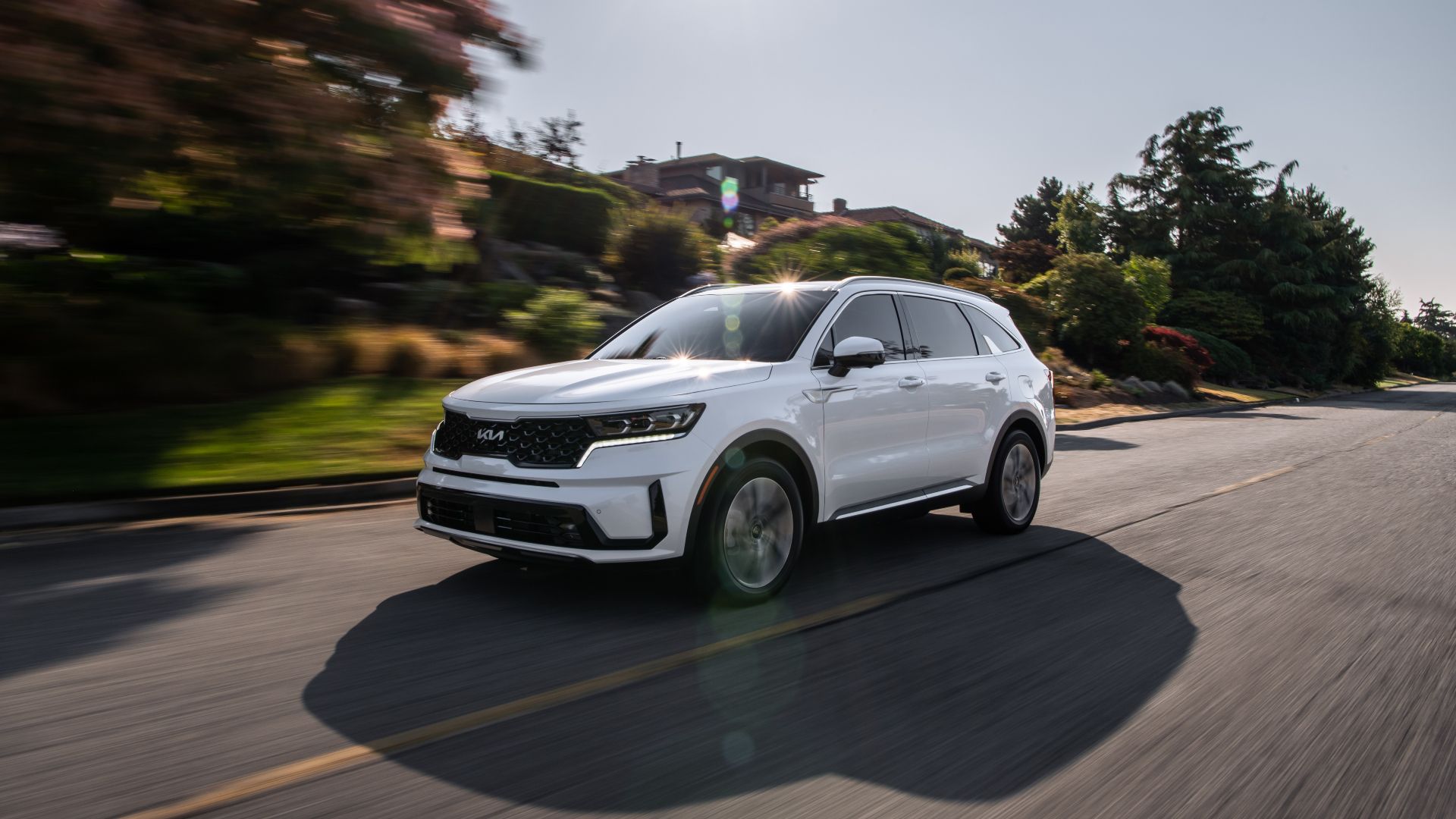 White 2023 Kia Sorento PHEV