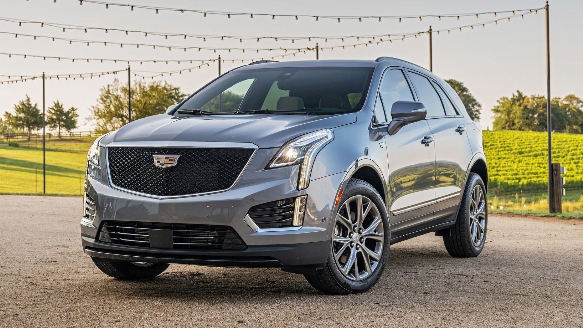 2020 Cadillac XT5 parked outdoors