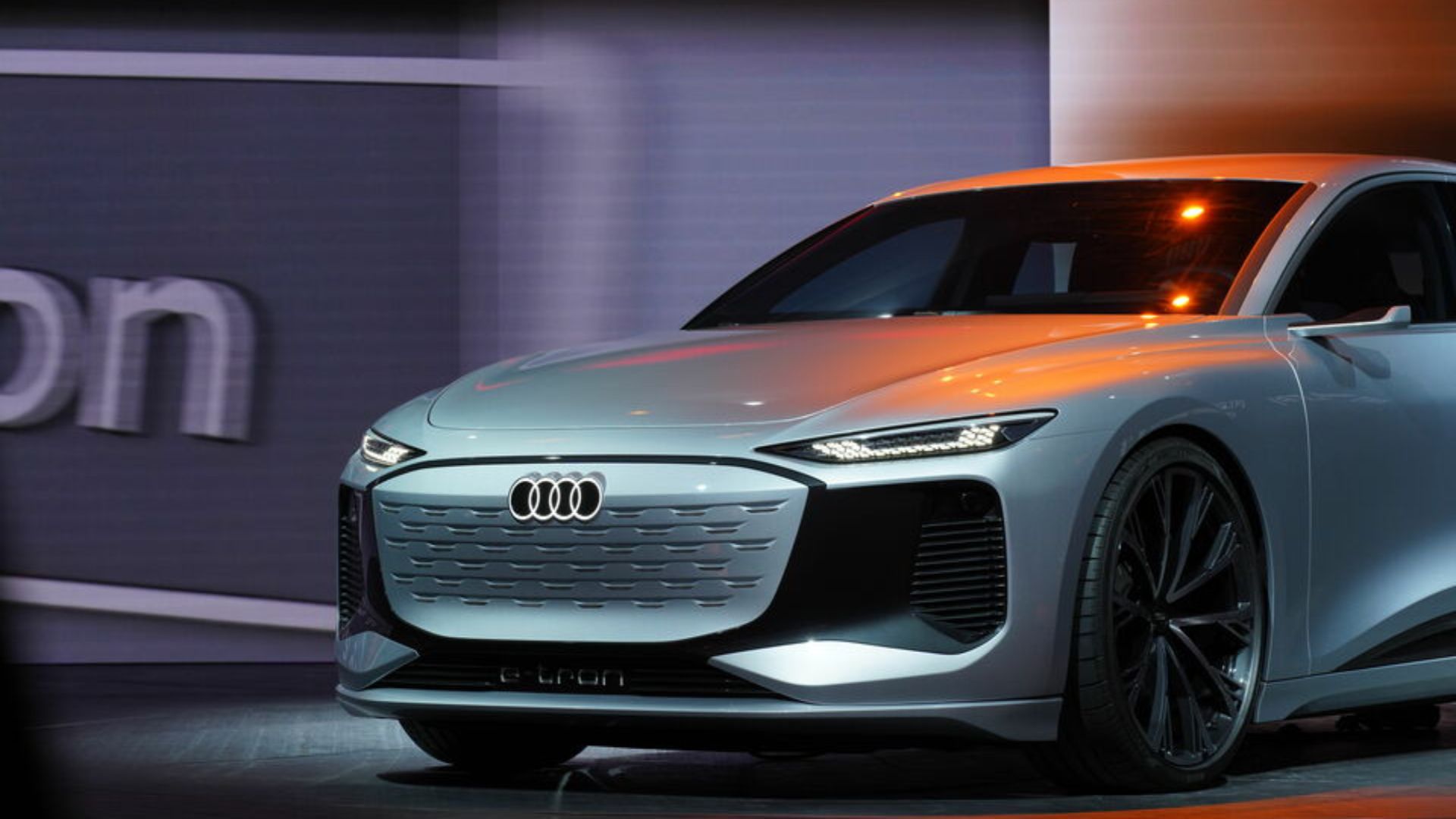 Conceito Audi A6 e-Tron