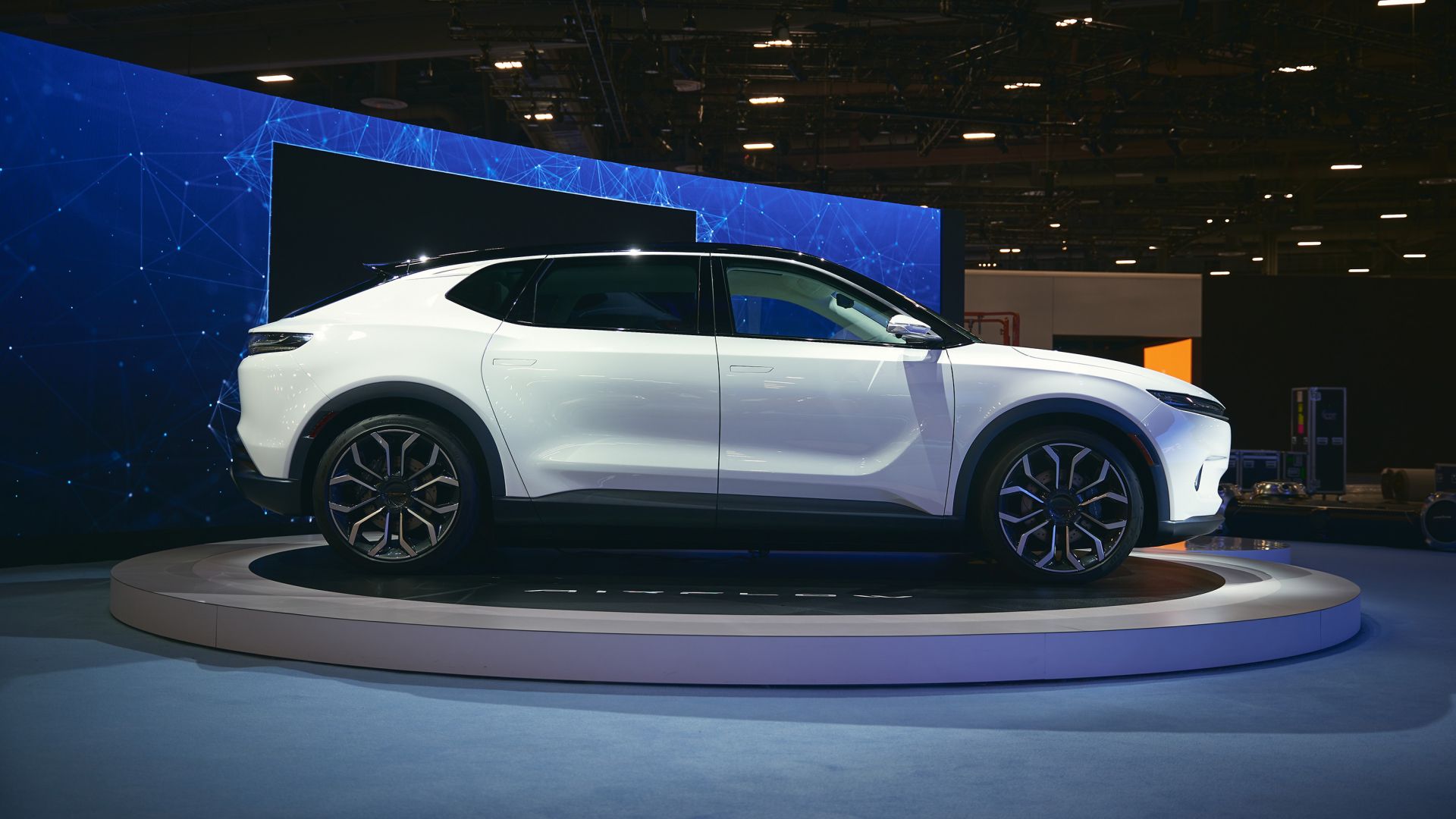 Forget Tesla! The 2025 Chrysler Airflow Is Here! - l8iy9yd