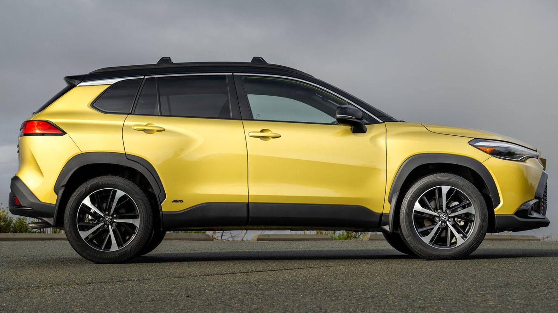 2023 Corolla Cross Híbrido 