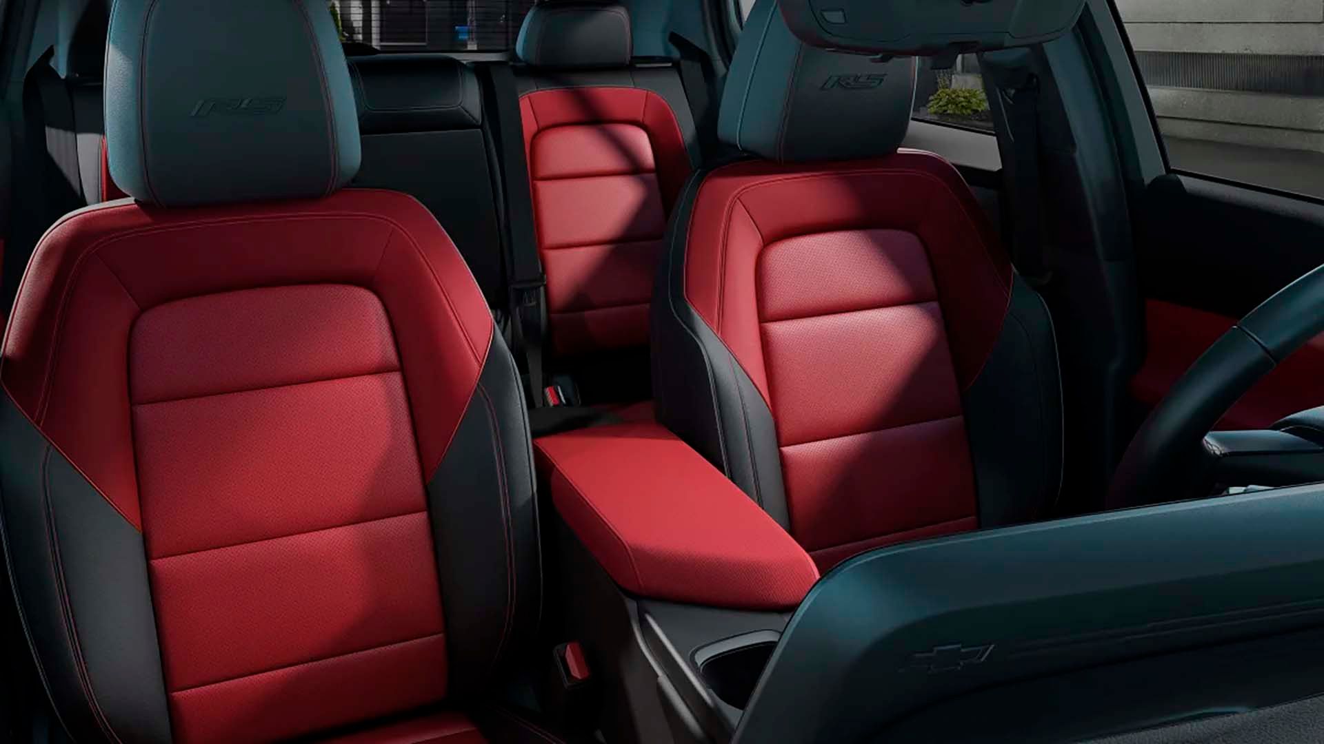 Red seats of the 2024 Chevrolet Equinox EV 3RS