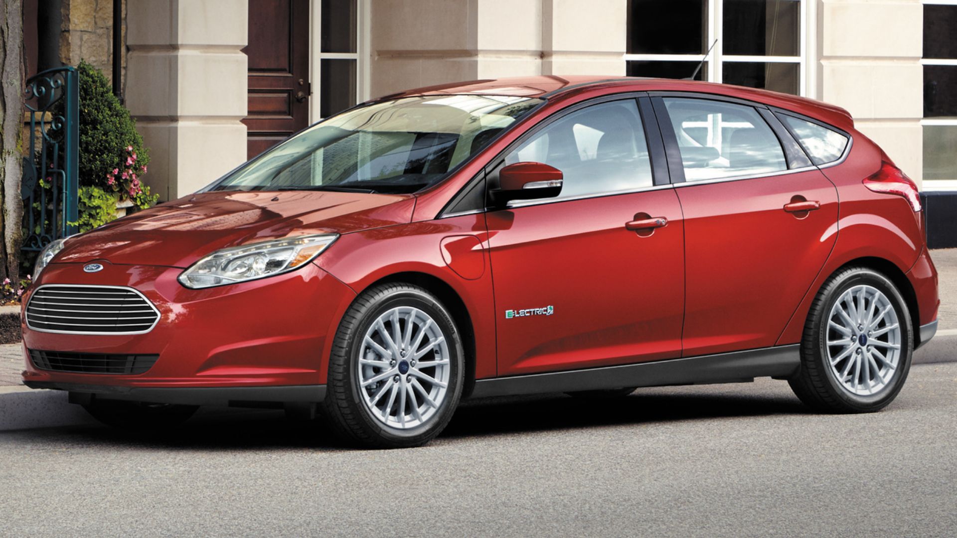 2017 Ford Focus Electric in red 