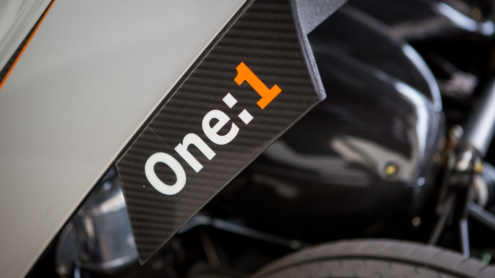 Koenigsegg One:1 nome em detalhes