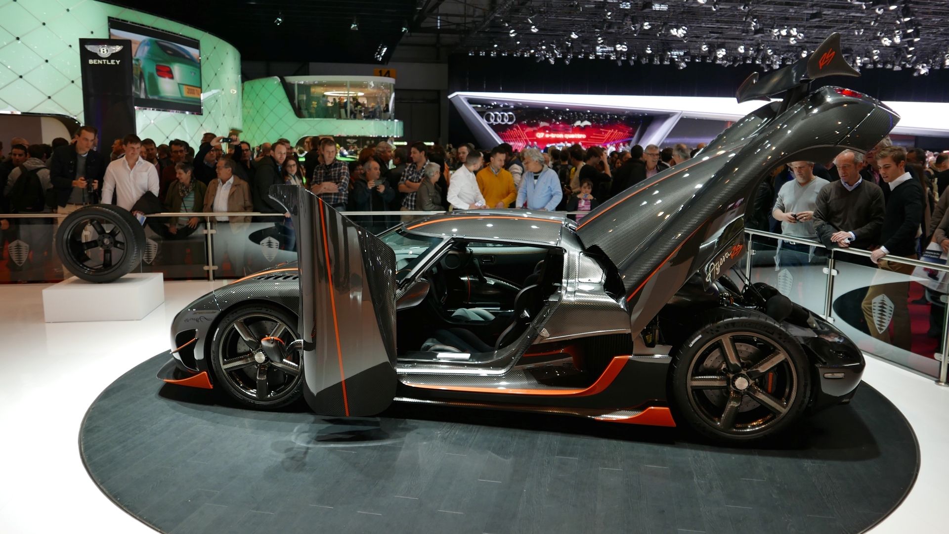 O lado esquerdo do Koenigsegg Agera RS