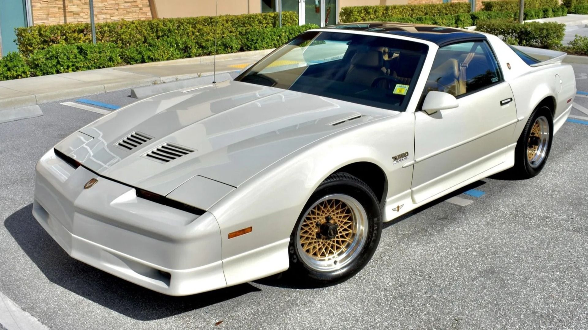 Best American Muscle Cars From The 1980s, Ranked By Power Output