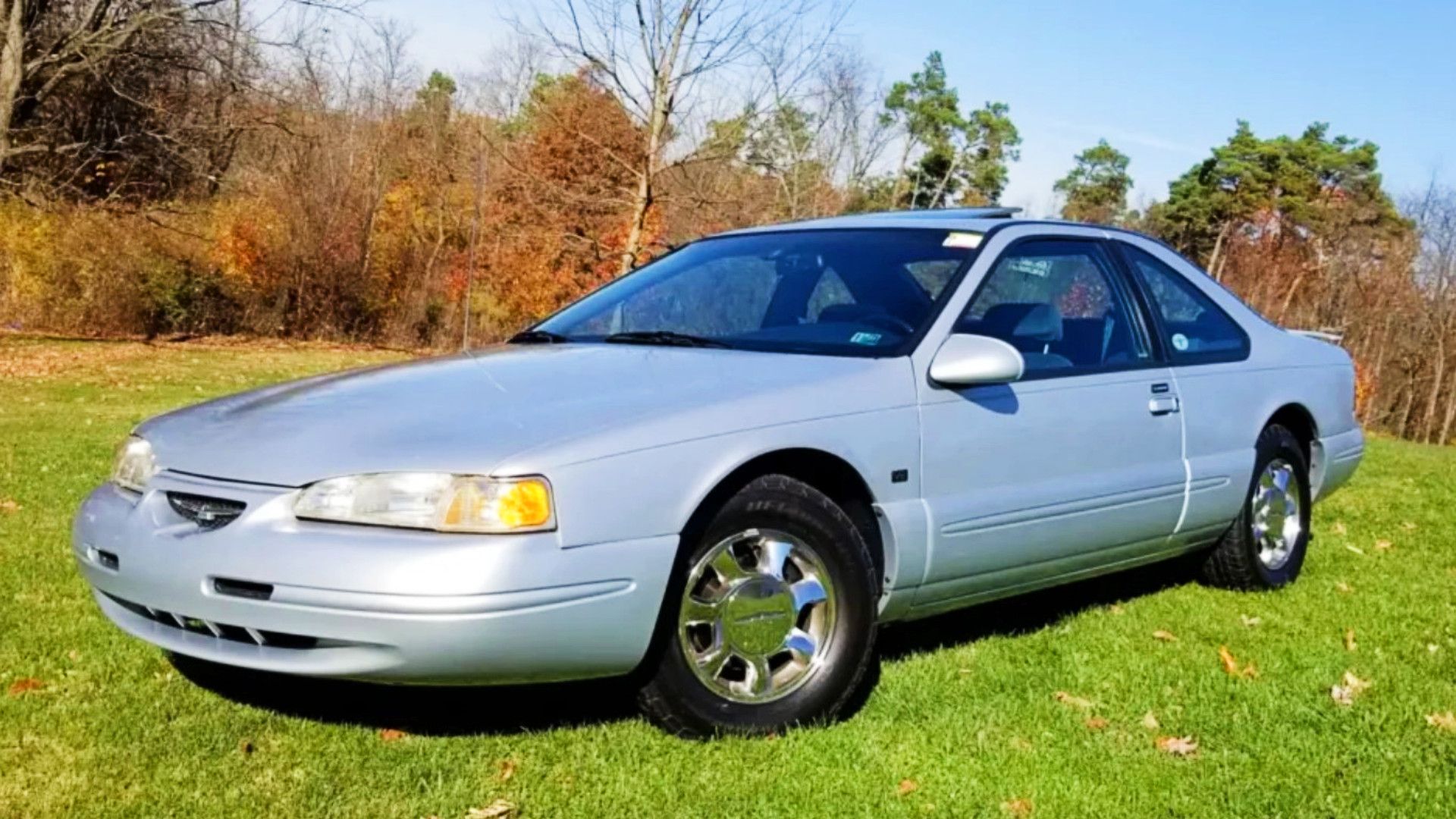 Ford Thunderbird profile shot