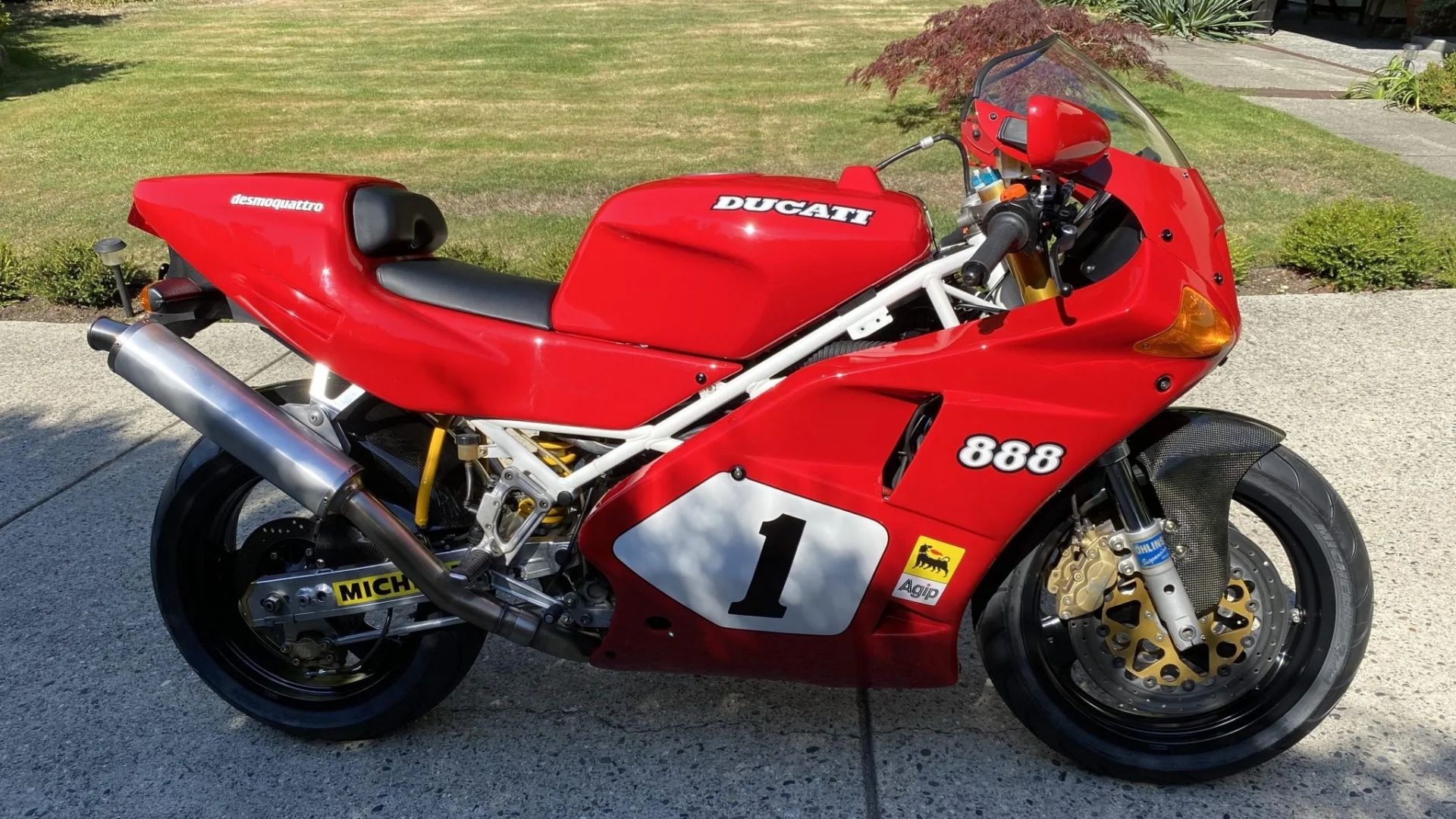 10 Iconic Ducati Sports Bikes That Redefined Speed