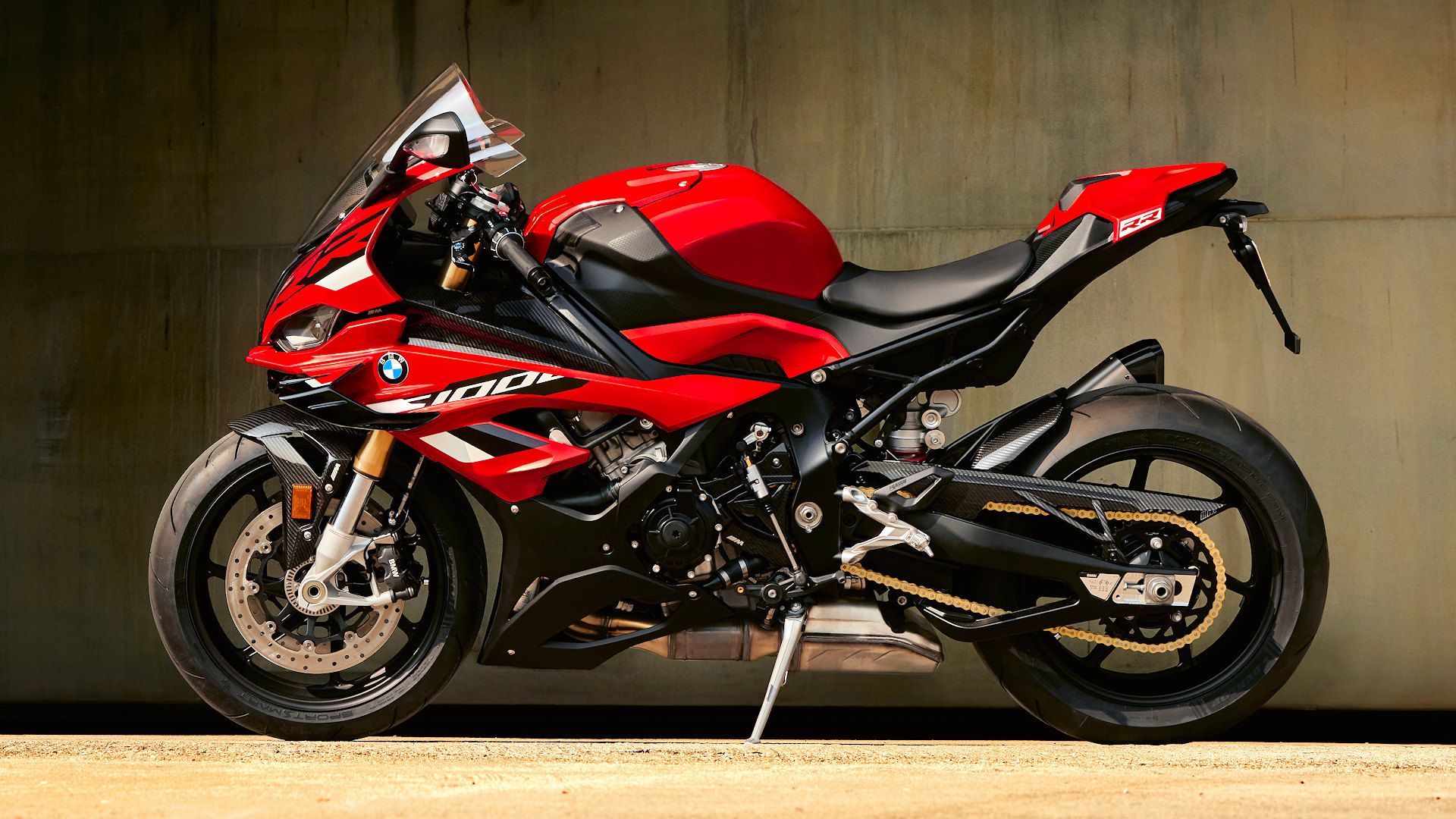 2023 BMW S 1000 RR static profile shot