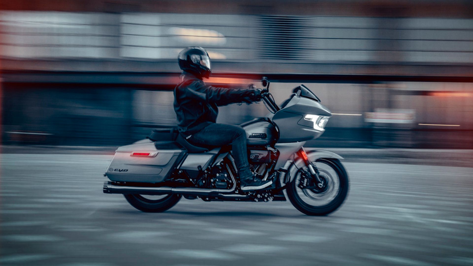 2023 Harley-Davidson CVO Road Glide - side view
