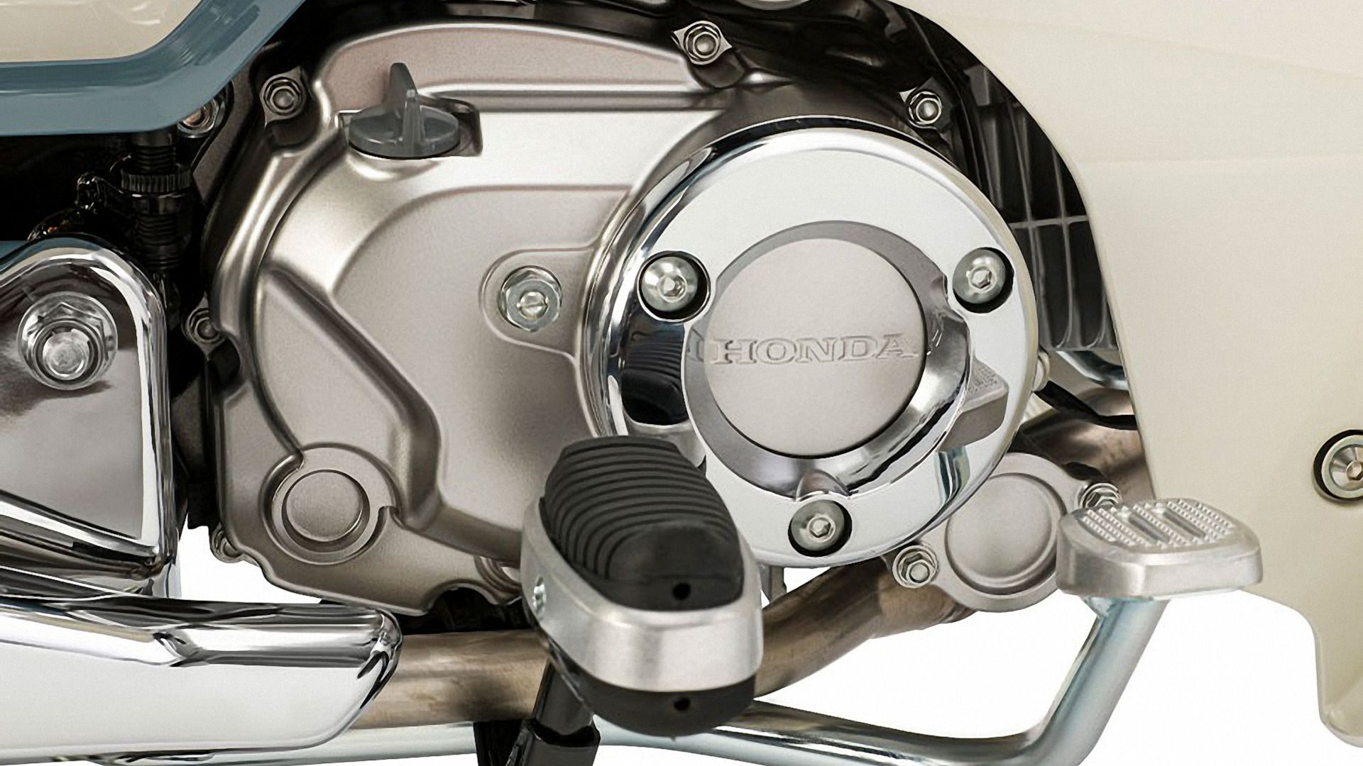 2024 Honda Super Cub C125 engine close-up detail