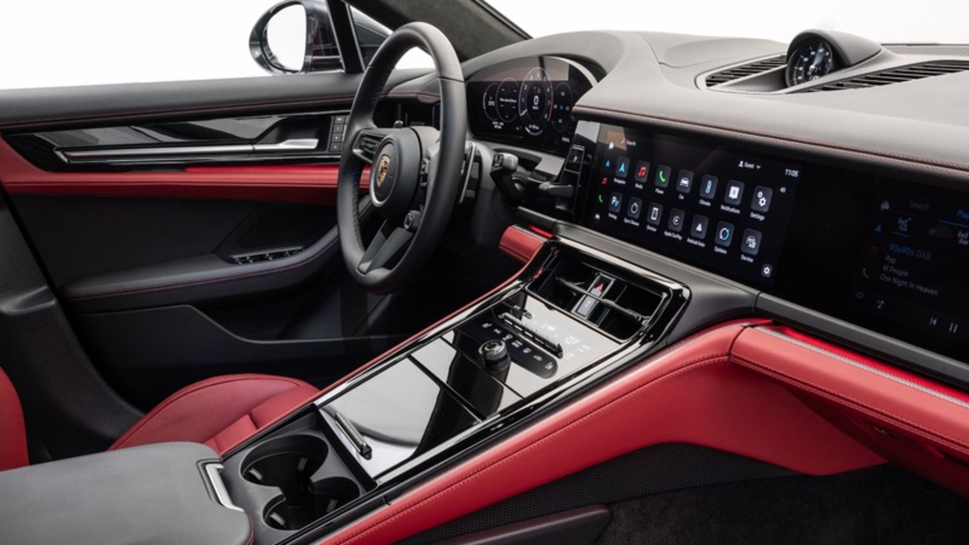 2024 Porsche Panamera E-Hybrid Interior