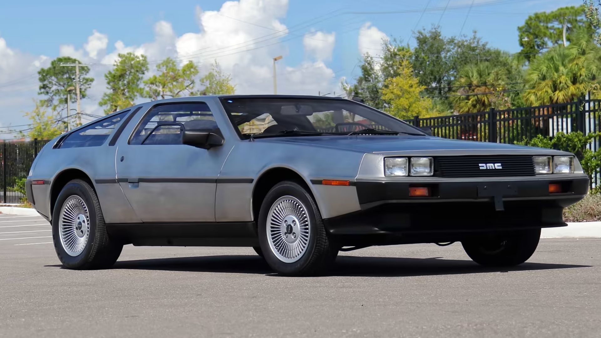 Front 3/4 of the DeLorean DMC-12.