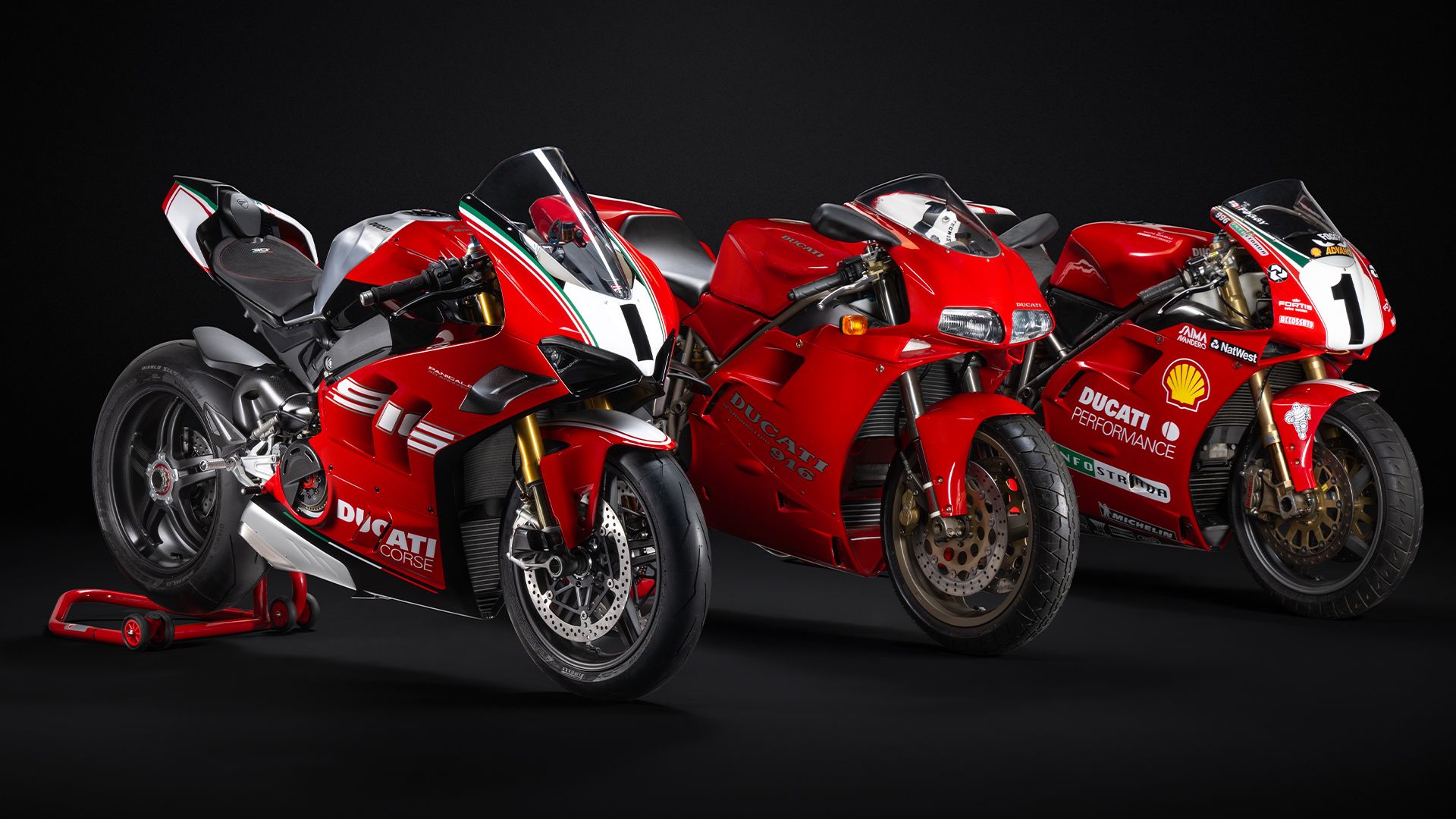 Ducati 916 and Panigale 30 Anniversario 916
