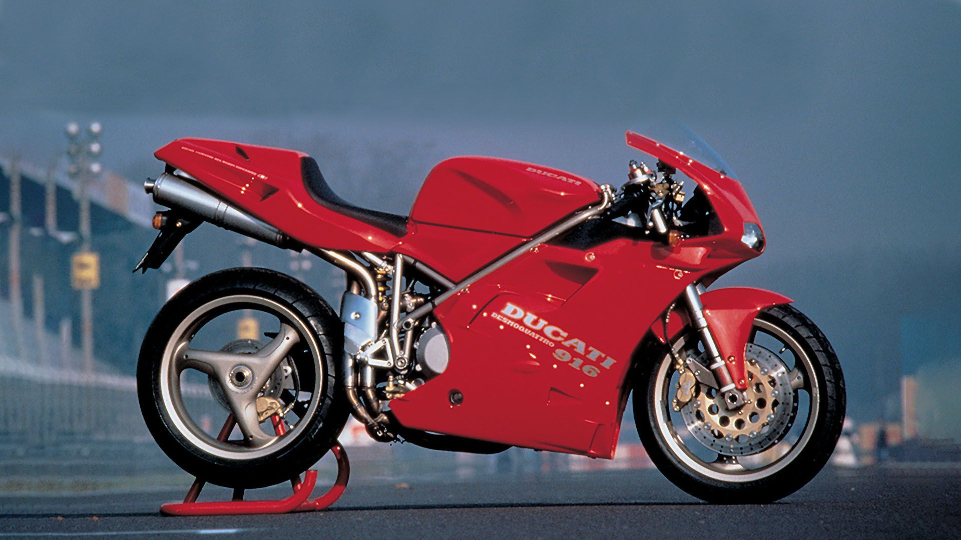 Ducati 916 Motorcycle