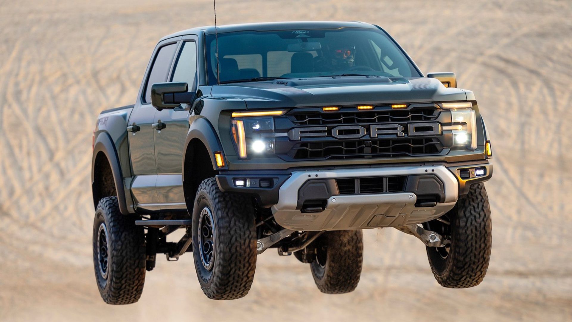 2024 green Ford F-150 Raptor 