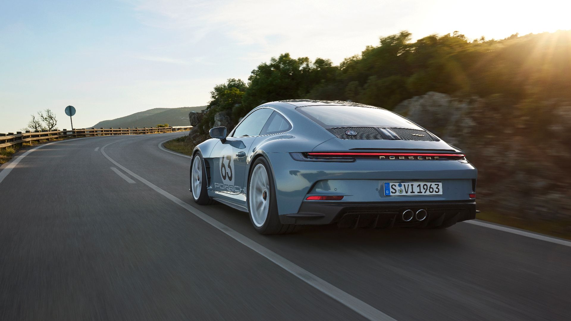 Here's What To Expect From The Summer Launch Of The Porsche 911 Hybrid