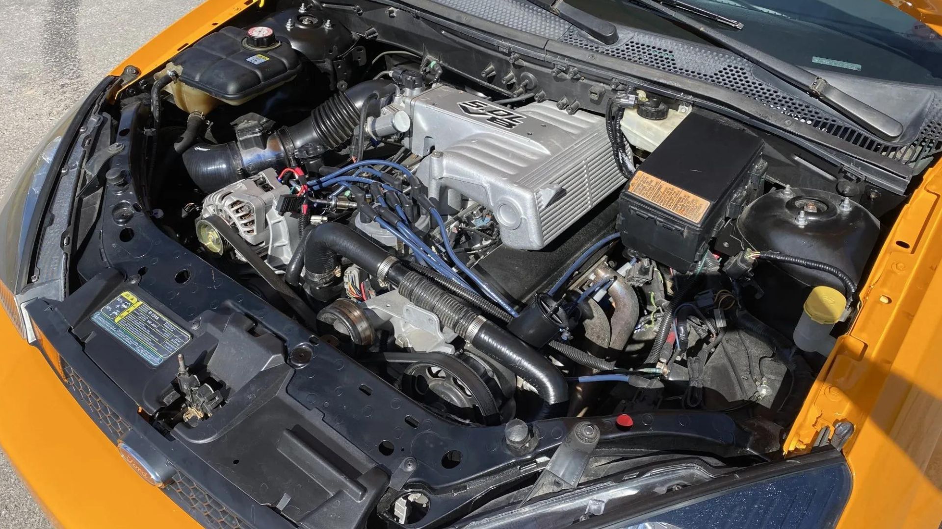 2003 Ford Focus Mod engine view