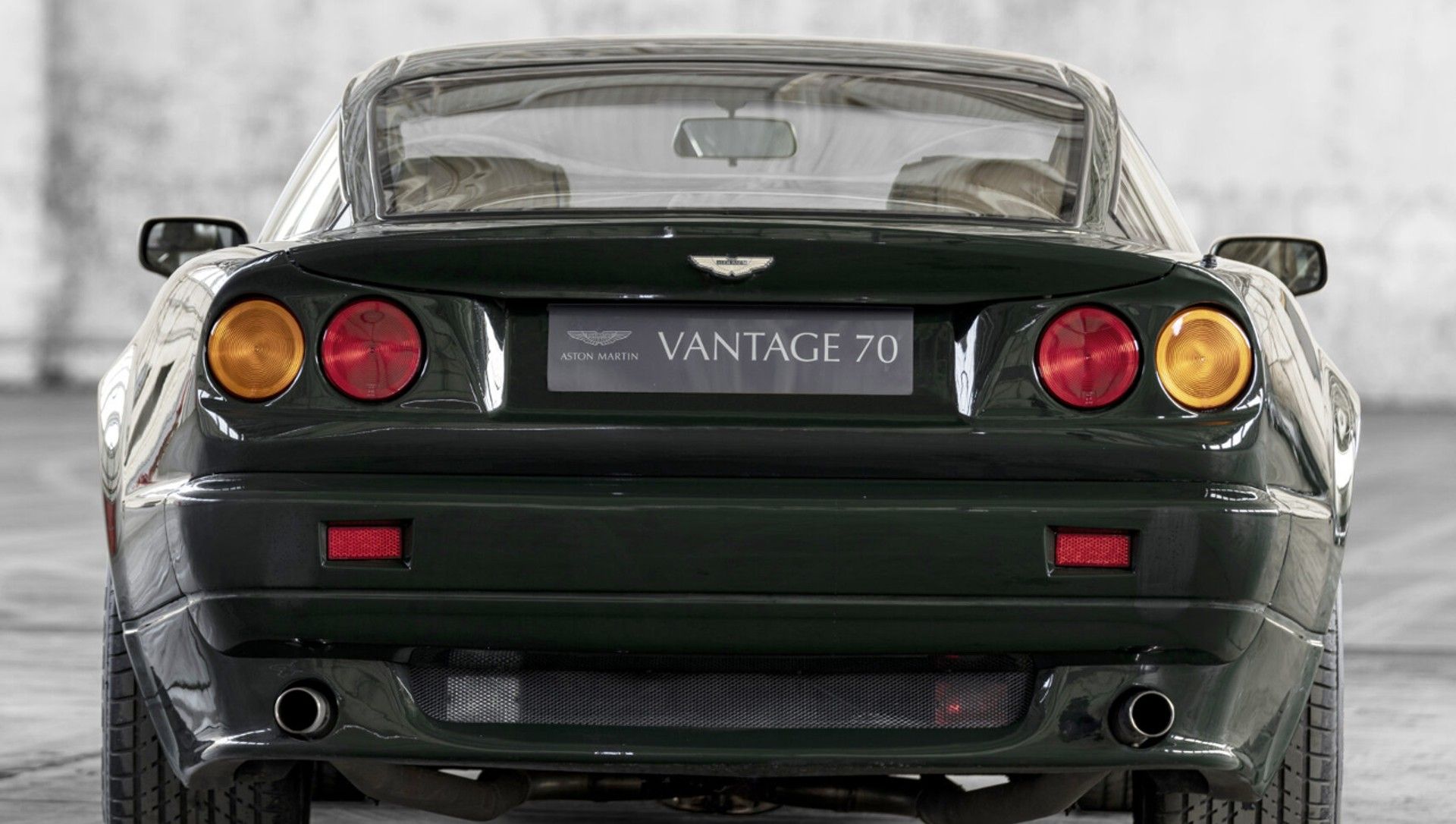 Aston Martin V8 Vantage V550 profile shot